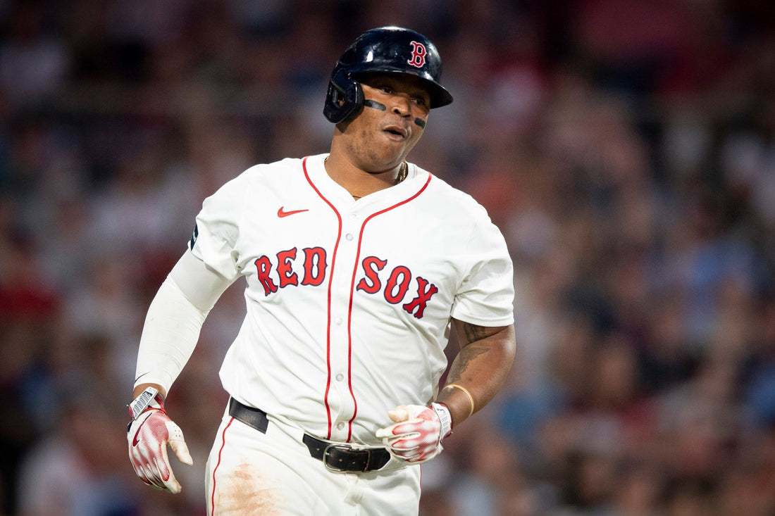 Red Sox Steal the Show: Hamilton's Record Night Leads to 9-3 Victory Over Yankees - Ola